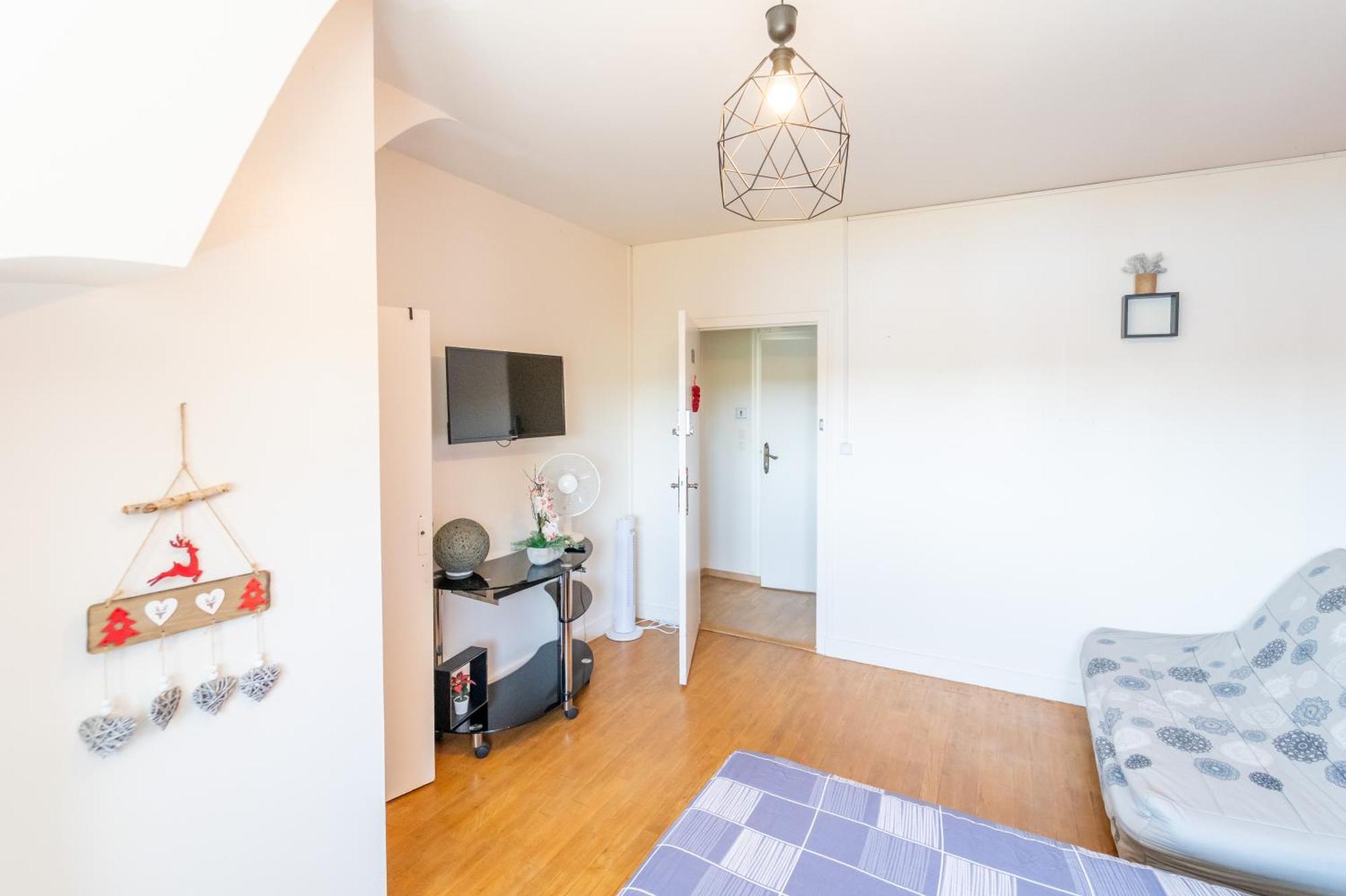 Appart 4 Chambres Parking Voitures Velos 10Min Blois Exteriér fotografie
